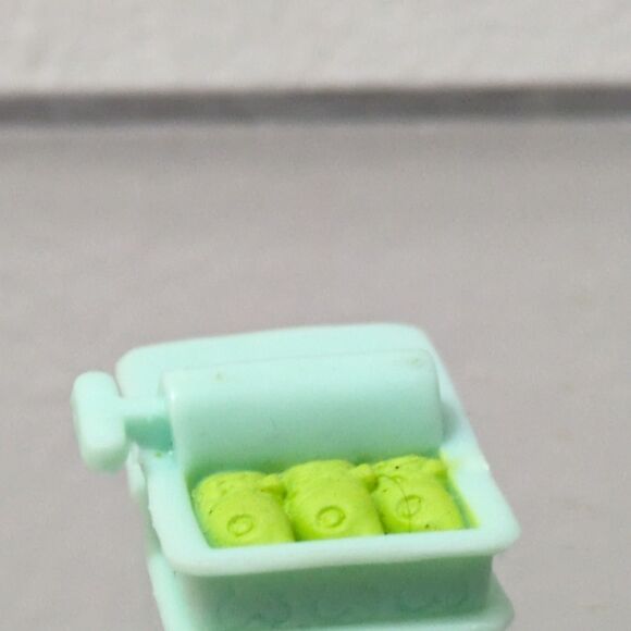 Littlest Pet Shop LPS Sardines Tin Accessory - Picture 5 of 9